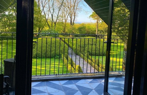Bushmills House | Unique accommodation in the centre of Bushmills - dating back to 1745