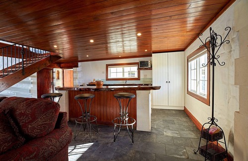 Kaikoura Cottage | Unique and Luxurious retreat, Relax and unwind