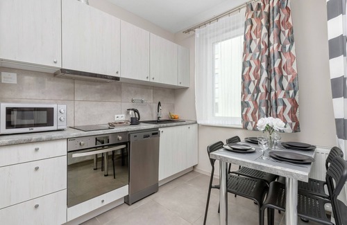 Oliwa Apartment | Unique Apartment in Gdansk | Harmonia Oliwska | Balcony | 300 m Park Oliwski | Remote Work