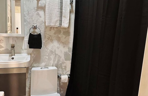 Greater Belhaven Apartment | Unique Apartment in Midtown!
