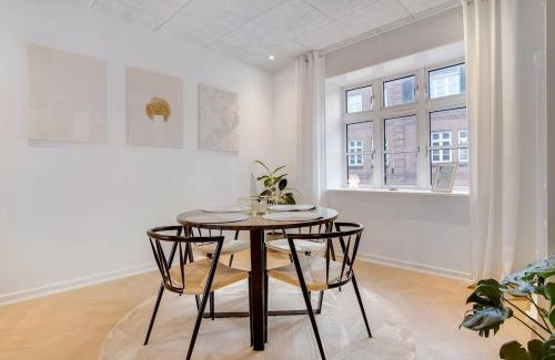 Herning Apartment | Unique apartment on the pedestrian street - the city's best location