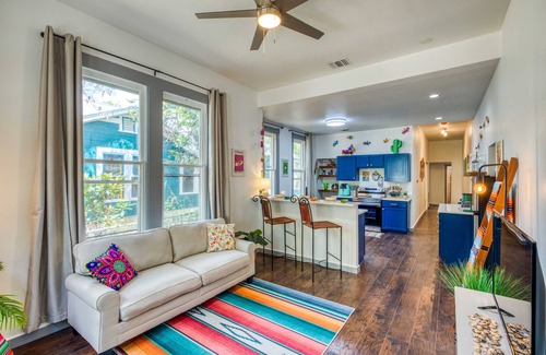 Southtown House | Unique Apt Near Downtown | Ideal for Longer Stays