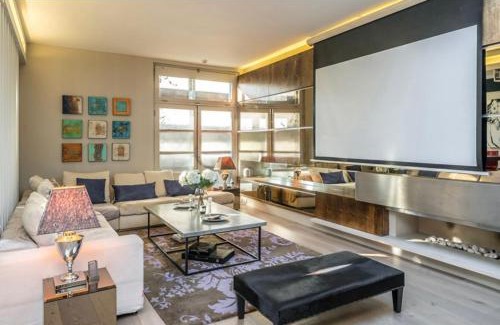 Notting Dale House | Unique,architecturally acclaimed,Notting Hill home