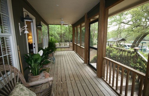 Ponce De Leon House | Unique, beautiful River Front Property w/canoeing, kayaking and wildlife viewing