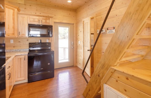 Bryant Cabin | Unique Bryant Retreat w/ Deck + Mountain Views