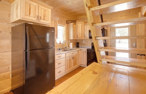 Bryant Cabin | Unique Bryant Retreat w/ Deck + Mountain Views