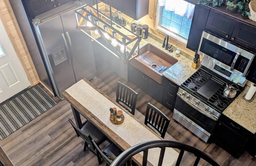 Hancock Cabin | Unique Cabin with Treehouse Suite. Hot Tub! Luxurious & Private near Bar Harbor