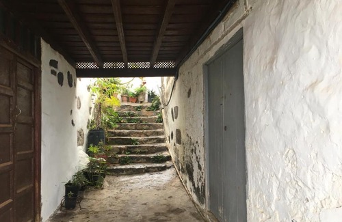 Las Aguas House | Unique Canarian cottage 1700s - Casa SALVIA Las Aguas - ocean & natural pools 150m - Whole Gated House