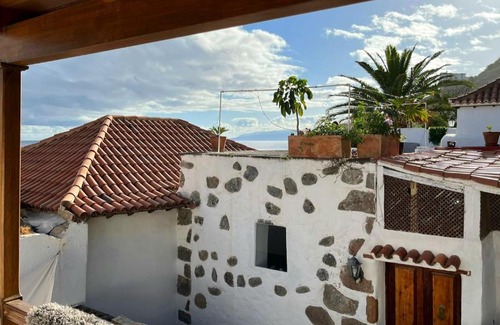 Las Aguas House | Unique Canarian cottage 1700s - Casa SALVIA Las Aguas - ocean & natural pools 150m - Whole Gated House