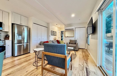 Placerville Apartment | Unique Container Home 20 Acres Modern Stay