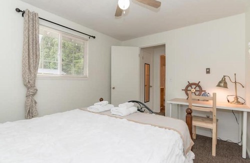Kent Apartment | Unique, Convenient, Centrally located apartment