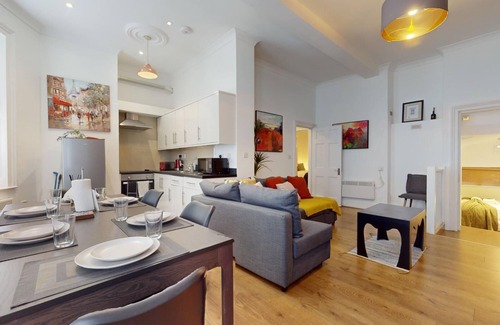 Greenwich West Apartment | Unique & Cosy London Retreat