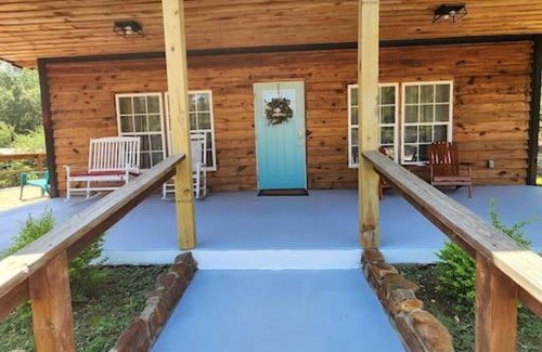 Mena House | Unique Country Cabin Meets Farmhouse Modern!!!