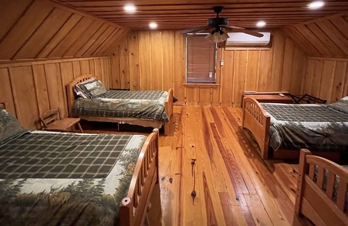 Georgia Coast Cabin | Unique country cabin on 1,000 acres!