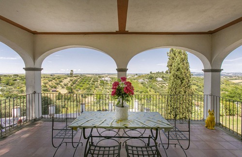 Mentana Villa | Unique Countryside Villa near Rome with Art, Charm and a Panoramic View