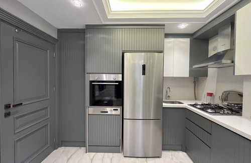 Zeytinburnu Apartment | Unique Design Living Space next to ISTANBUL Fisekhane & Marmaray Metro Station