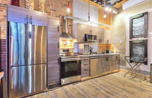Ville-Marie Apartment | Unique Designer's Loft in the Heart of Old Montreal