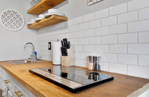 Southwest Raleigh Apartment | Unique Downtown Raleigh Loft