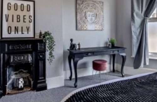 Cliftonville House | Unique Family Friendly property less than 2 minutes from the sandy Walpole beach