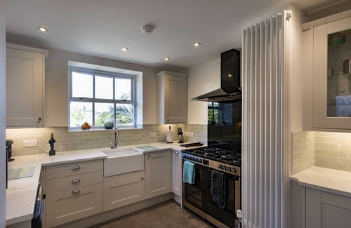 St Ives House | Unique Farmhouse, 150 metres Porthmeor Beach