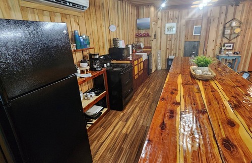 Mena Cabin | Unique Farmhouse Modern Country Cabin