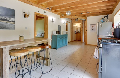 Ferndale House | Unique Ferndale Retreat: Sauna, Deck & Home Gym!