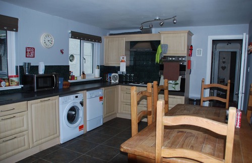 Fraserburgh House | Unique Garden Centre Country Cottage - sleeps 6