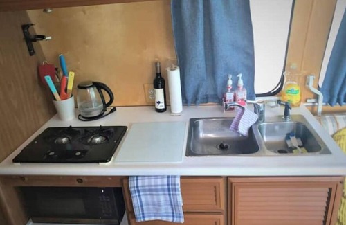 Durham Region House | Unique Glamping RV on 100 acres 1 hr from Toronto