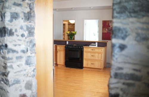 Kingston Apartment | Unique, heritage building in the heart of Kingston! Right on Market Square!nn