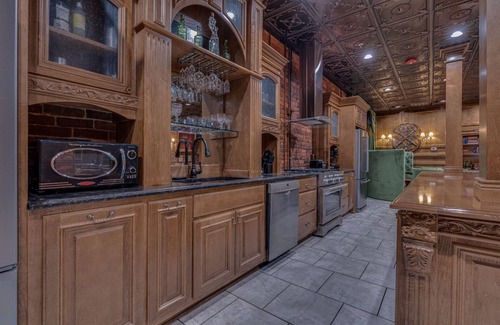 Johnson City Condo | Unique Historic Loft downtown Johnson City