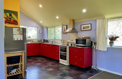 Little Grove House | Unique holiday home on a sheltered bay with uninterrupted view of Karri trees.
