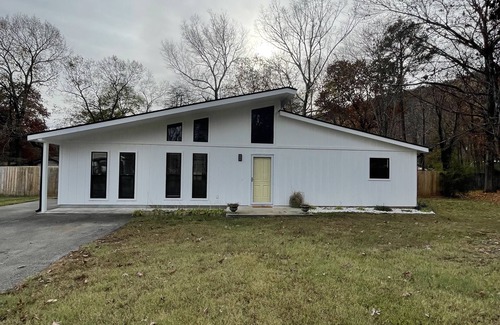 Soddy-Daisy House | Unique home in the heart of Soddy Daisy