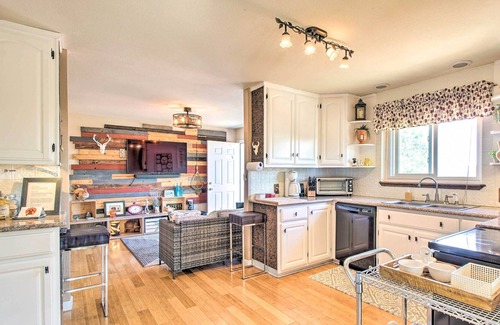 Kelseyville House | Unique Home w/ Deck, Grill, Lake & Mtn Views!