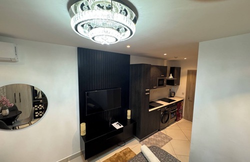 Accra Apartment | Unique Homes by Lennox