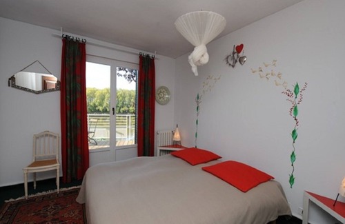 Les Ponts-de-Ce House | UNIQUE house directly on the banks of the Loire