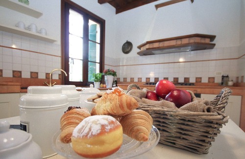 Due Carrare House | Unique house on the river in a quiet Village Close To Padova And Venice