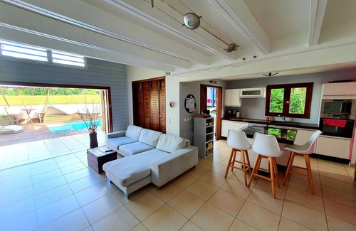 Dampierre Villa | Unique in Guadeloupe: Villa 400 m from the beach with mango tree house