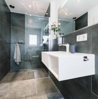Furstenfeldbruck District Apartment | Unique Inn