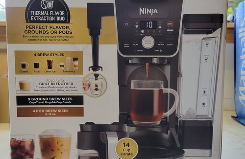 Lake Goodwin Cabin | Unique Lake Goodwin Waterfront Cabin with Private Hot Tub and Boat Moorage