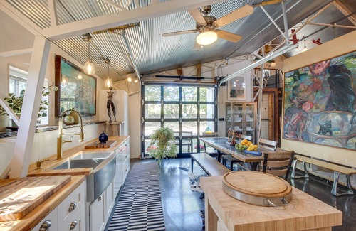 Lecompton Apartment | Unique Lecompton Studio w/Countryside Views