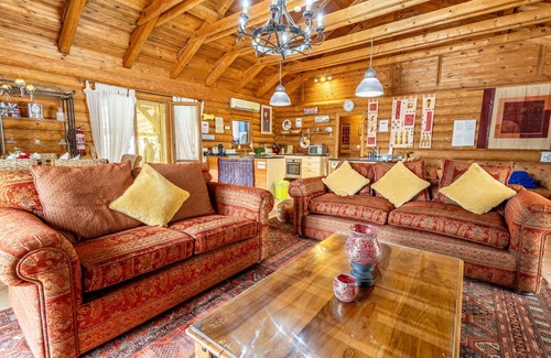 Alhaurin el Grande House | Unique Log Cabin in Alhaurin el Grande, Pool,+Terrace with Jacuzzi &Pool Table