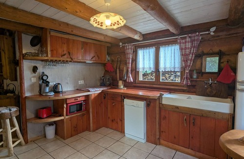 Le Tholy Cottage | Unique log house with balcony and terrace in the Vosges