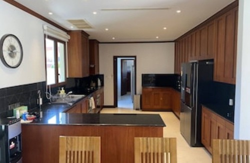 Cherngtalay Villa | Unique Luxury Family Villa in Sai Taan II Bang Tao Phuket Sleeps 12 Persons
