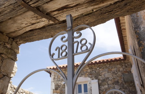 Mesovounia House | Unique, luxurious villa with infinity pool and sea view, free WiFi