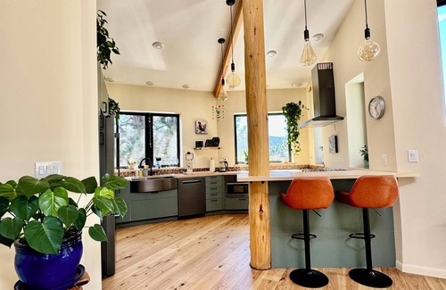 Nederland House | Unique Luxury home downtown near Eldora Ski Resort