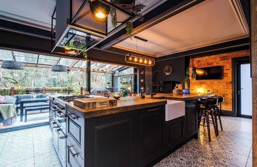 Didsbury House | Unique Luxury Home in Northenden/8 guestsUrban Oasis
