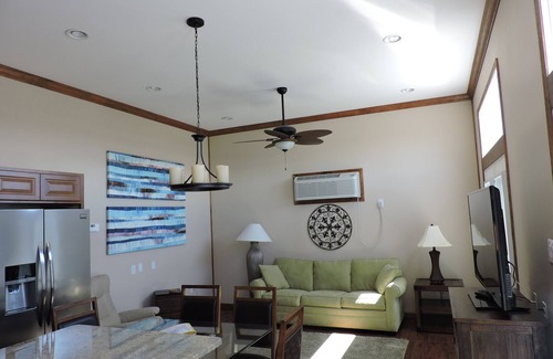 Ponchartrain Park House | Unique marina living Just 12 Minutes From The French Quarter