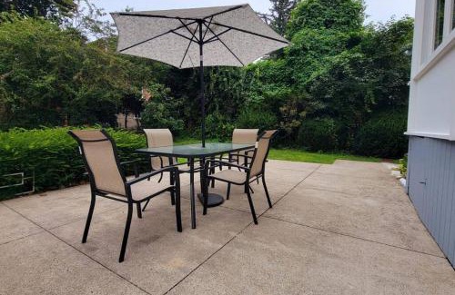West Roxbury Apartment | Unique & Peaceful Boston Home(Free Parking)