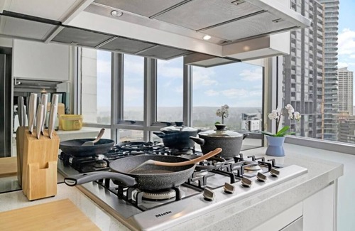 St. Leonards Apartment | Unique Penthouse Experience with Spectacular View!