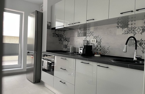 Militari Apartment | Unique Penthouse Lakeview W19